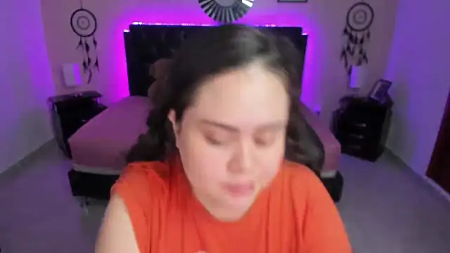 Snapshot of LolaVillalobos chatting on 12-02-25, 12:10 LolaVillalobos online show from 12-02-25, 12:10