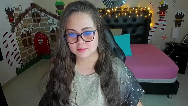 Snapshot of LolaVillalobos chatting on 12-05-25, 12:14 LolaVillalobos online show from 12-05-25, 12:14