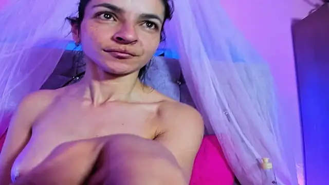 Snapshot of karol_rose chatting on 11-23-25, 09:53 karol rose online show from 11-23-25, 09:53