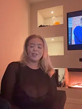 Snapshot of KaylaTrudi chatting on 09-20-25, 07:26 KaylaTrudi online show from 09-20-25, 07:26