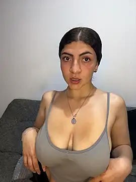 arieel  722 online show from 10-13-25, 03:28