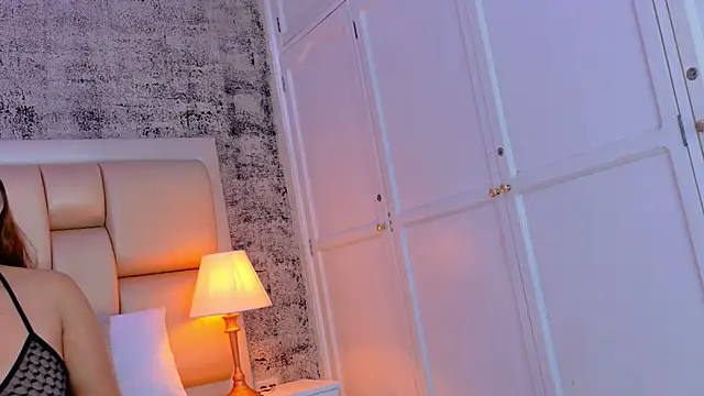 Snapshot of Edna_Copper chatting on 10-03-25, 01:46 Edna Copper online show from 10-03-25, 01:46