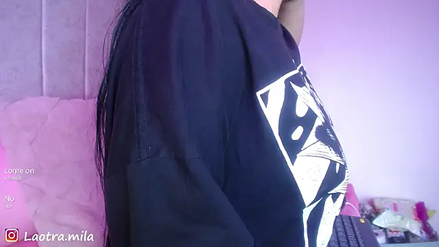 Snapshot of juliettaa_1 chatting on 10-02-25, 02:40 juliettaa 1 online show from 10-02-25, 02:40