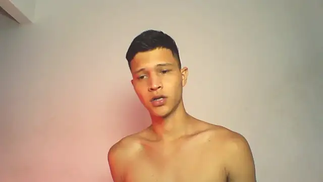 Twinkcock22 online show from 09-11-25, 09:59