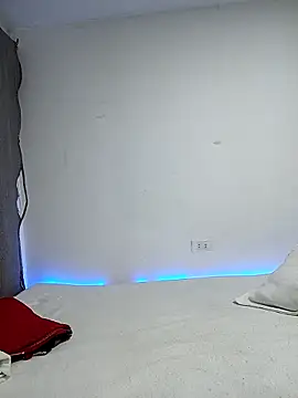 Snapshot of RosenRot07 chatting on 09-18-25, 08:00 RosenRot07 online show from 09-18-25, 08:00