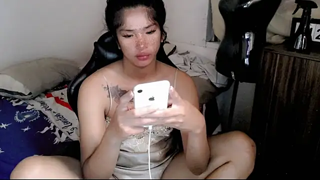 Cutierhyxx online show from 10-14-25, 03:35