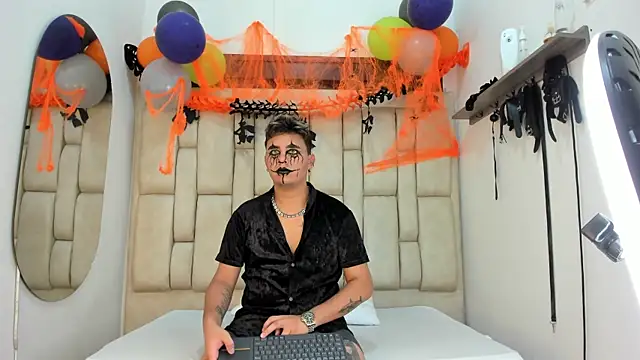 DavilANDkevin2 online show from 10-27-25, 02:59