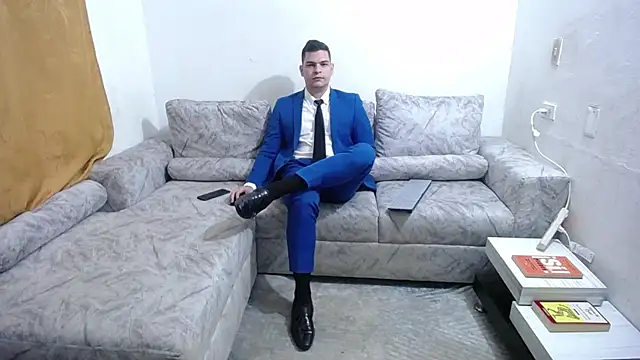 Victor Maitland online show from 09-19-25, 03:41