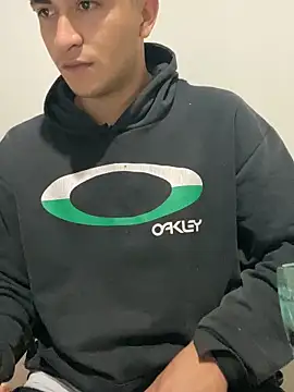 Tavinho067 online show from 10-30-25, 04:36