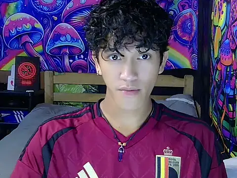 kenbigcockxx online show from 06-19-26, 03:27
