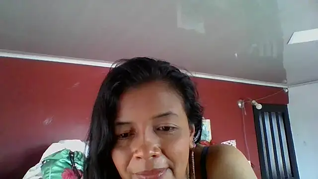 Snapshot of DianaOchoa_ chatting on 09-17-25, 07:37 DianaOchoa online show from 09-17-25, 07:37
