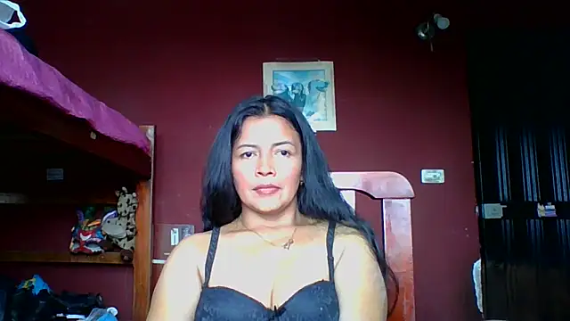 Snapshot of DianaOchoa_ chatting on 10-06-25, 12:57 DianaOchoa online show from 10-06-25, 12:57