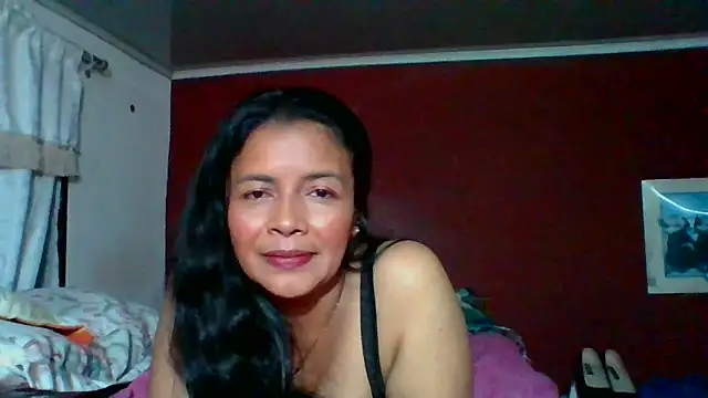 Snapshot of DianaOchoa_ chatting on 10-08-25, 03:26 DianaOchoa online show from 10-08-25, 03:26
