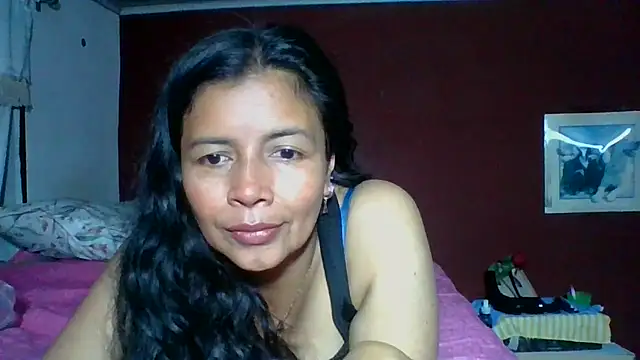 Snapshot of DianaOchoa_ chatting on 10-13-25, 03:50 DianaOchoa online show from 10-13-25, 03:50