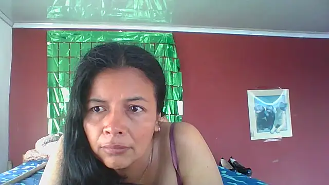 Snapshot of DianaOchoa_ chatting on 10-18-25, 11:55 DianaOchoa online show from 10-18-25, 11:55