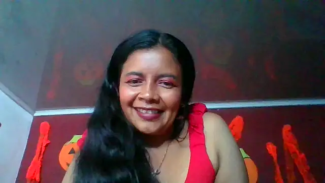 Snapshot of DianaOchoa_ chatting on 10-28-25, 08:07 DianaOchoa online show from 10-28-25, 08:07