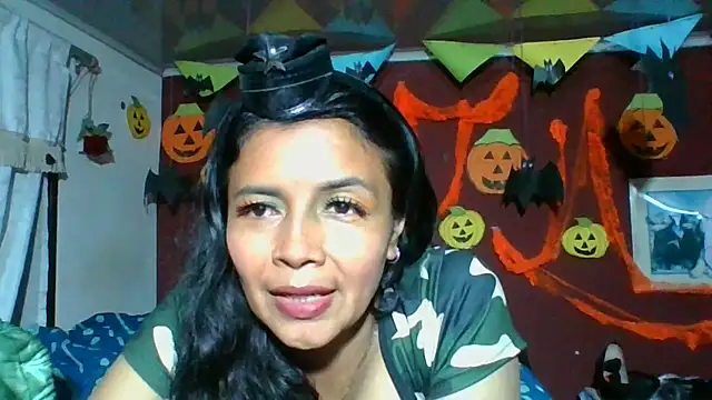 Snapshot of DianaOchoa_ chatting on 11-01-25, 04:14 DianaOchoa online show from 11-01-25, 04:14
