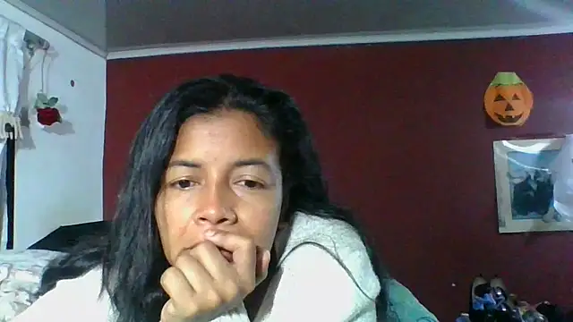 Snapshot of DianaOchoa_ chatting on 11-03-25, 05:52 DianaOchoa online show from 11-03-25, 05:52