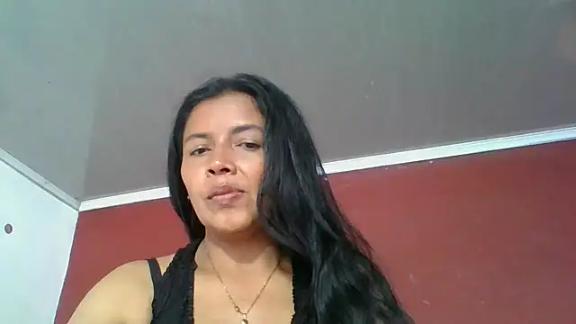 Snapshot of DianaOchoa_ chatting on 11-06-25, 08:43 DianaOchoa online show from 11-06-25, 08:43