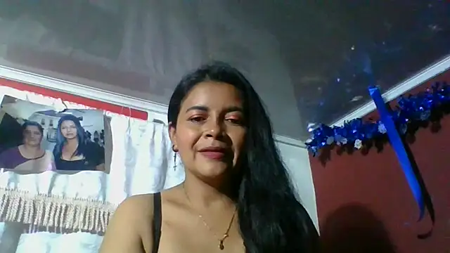 Snapshot of DianaOchoa_ chatting on 11-24-25, 03:39 DianaOchoa online show from 11-24-25, 03:39