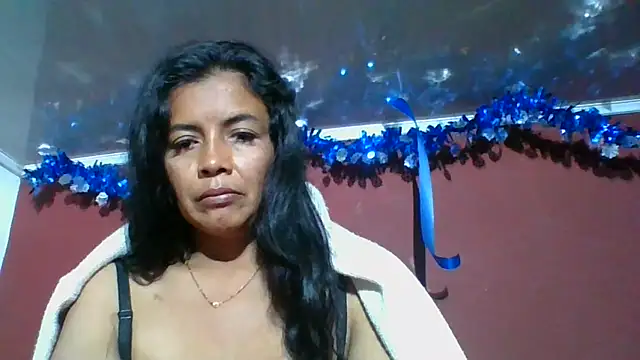 Snapshot of DianaOchoa_ chatting on 12-01-25, 10:42 DianaOchoa online show from 12-01-25, 10:42