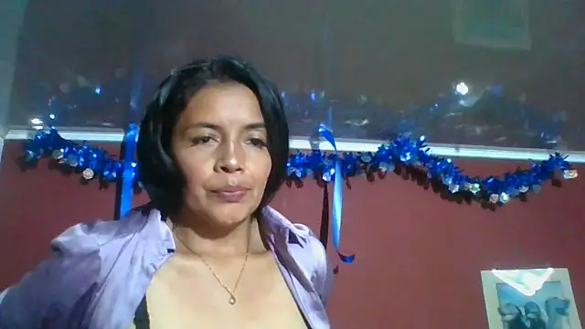 Snapshot of DianaOchoa_ chatting on 12-02-25, 03:56 DianaOchoa online show from 12-02-25, 03:56
