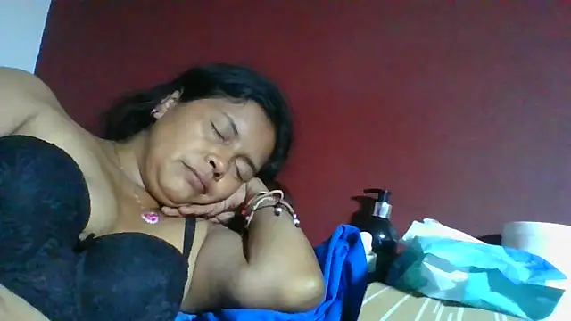 Snapshot of DianaOchoa_ chatting on 04-29-26, 08:29 DianaOchoa online show from 04-29-26, 08:29