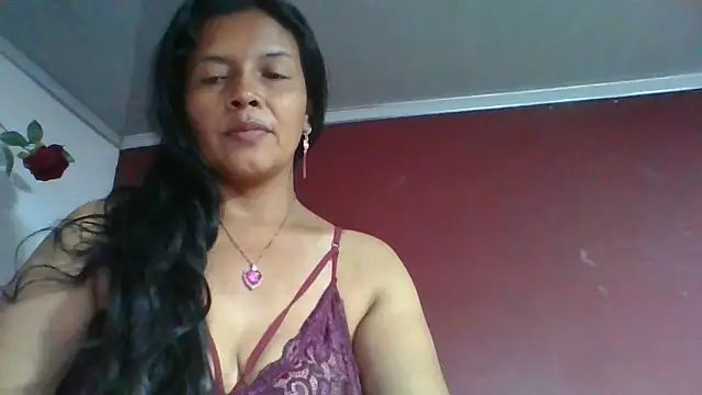 Snapshot of DianaOchoa_ chatting on 05-17-26, 10:28 DianaOchoa online show from 05-17-26, 10:28