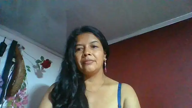 Snapshot of DianaOchoa_ chatting on 05-31-26, 09:38 DianaOchoa online show from 05-31-26, 09:38