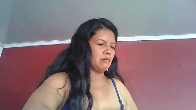 Snapshot of DianaOchoa_ chatting on 06-02-26, 11:56 DianaOchoa online show from 06-02-26, 11:56