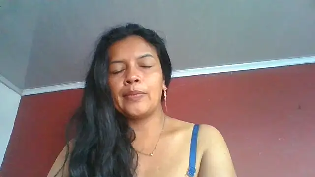 Snapshot of DianaOchoa_ chatting on 06-04-26, 12:00 DianaOchoa online show from 06-04-26, 12:00