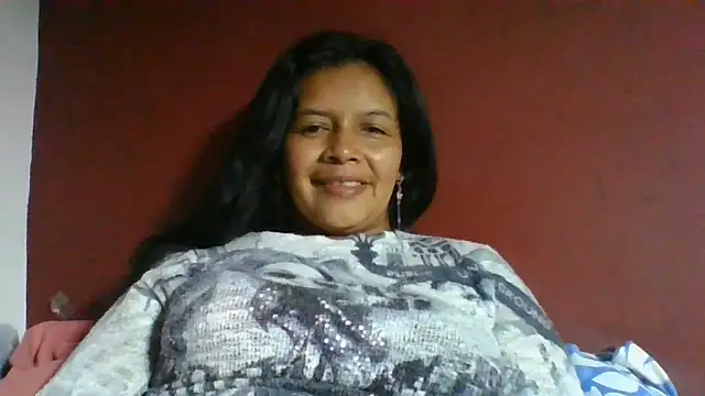 Snapshot of DianaOchoa_ chatting on 06-08-26, 04:35 DianaOchoa online show from 06-08-26, 04:35