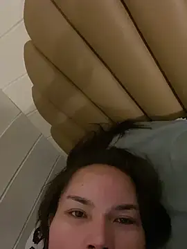 Snapshot of Queen_Of_all_Media chatting on 09-24-25, 07:23 Queen Of all Media online show from 09-24-25, 07:23