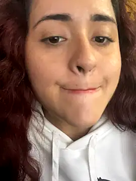 Snapshot of candy__fox_ chatting on 09-28-25, 09:53 candy fox online show from 09-28-25, 09:53