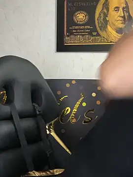 Snapshot of candy__fox_ chatting on 10-05-25, 12:58 candy fox online show from 10-05-25, 12:58