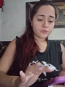 Snapshot of candy__fox_ chatting on 10-11-25, 12:58 candy fox online show from 10-11-25, 12:58