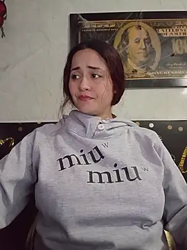 Snapshot of candy__fox_ chatting on 10-17-25, 12:19 candy fox online show from 10-17-25, 12:19