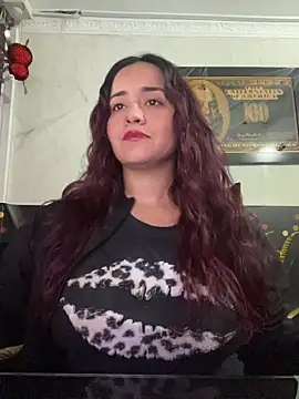 Snapshot of candy__fox_ chatting on 11-02-25, 12:07 candy fox online show from 11-02-25, 12:07