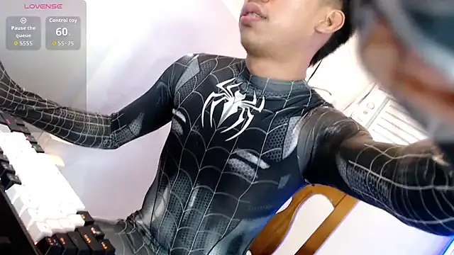 Snapshot of Ur_pinoyhotbrix chatting on 09-20-25, 05:58 Ur pinoyhotbrix online show from 09-20-25, 05:58