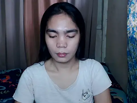 Snapshot of Simple_Martina chatting on 10-21-25, 02:12 Simple Martina online show from 10-21-25, 02:12