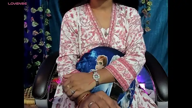 Forever Love2025 online show from 10-27-25, 07:45