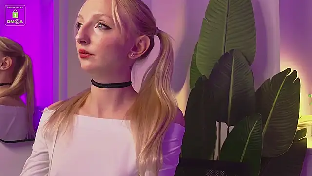 maya snow online show from 10-15-25, 08:31