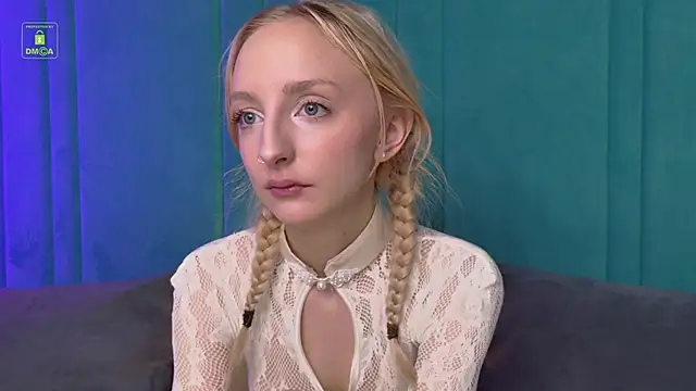 maya snow online show from 10-31-25, 06:47