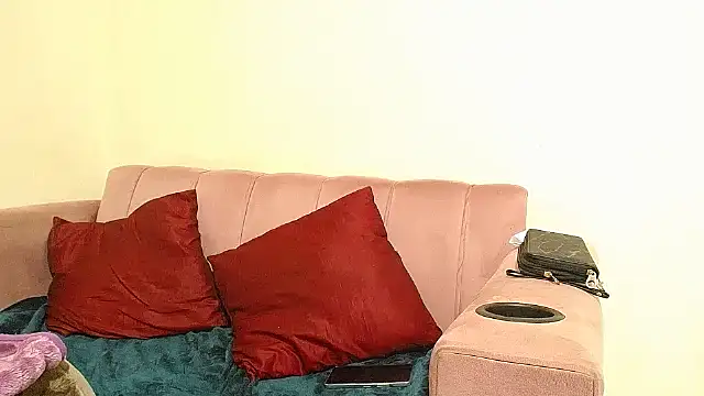 Goddessberry online show from 10-15-25, 04:51