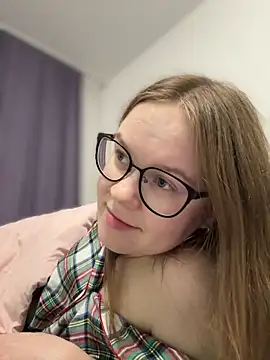  CherryBloom  online show from 09-30-25, 08:25