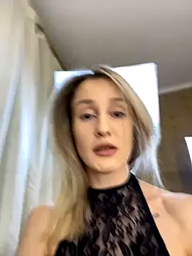 RosieBlossom online show from 11-03-25, 05:14