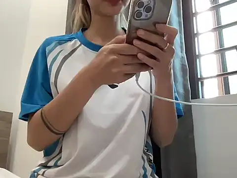 Snapshot of Min_sara69 chatting on 10-14-25, 08:04 Min sara69 online show from 10-14-25, 08:04