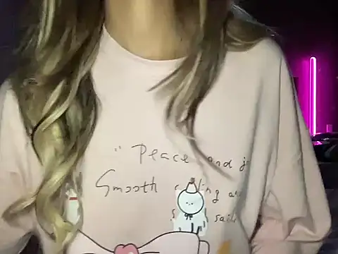 Snapshot of Min_sara69 chatting on 10-23-25, 08:46 Min sara69 online show from 10-23-25, 08:46