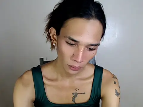 Snapshot of kate_69x chatting on 10-21-25, 02:12 kate 69x online show from 10-21-25, 02:12