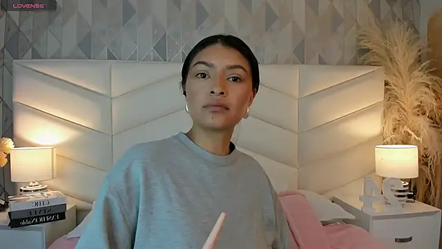 victoria   jonnes online show from 09-18-25, 12:40